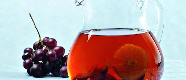 Быстрый компот из винограда, апельсина и зеленого чая