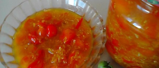 Джем с томатами черри, чили и лимонами