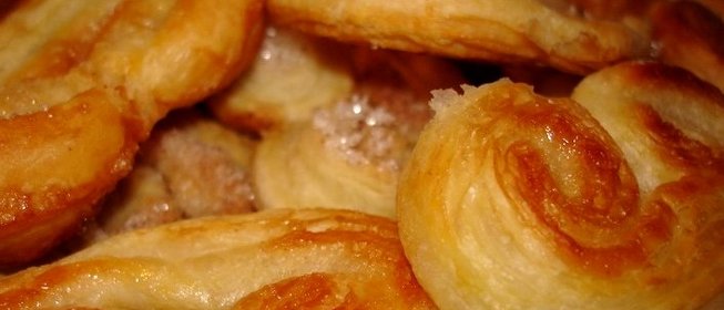 Печенье из слоеного бездрожжевого теста