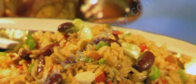 Говядина в соусе чили с рисом