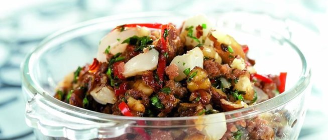 Жареная свинина с рамбутаном