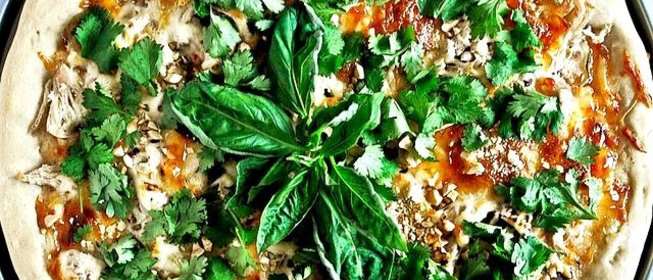 Тайская пицца с курицей