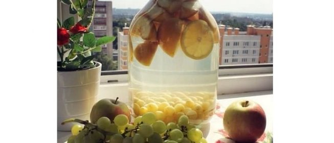 Компот из винограда с яблоками в зиму