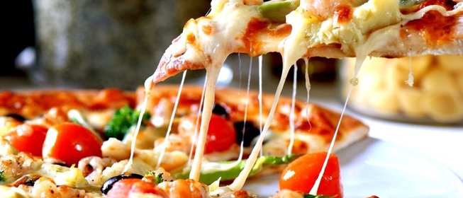 Пицца с креветками и шампиньонами