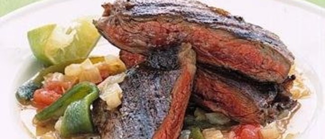 Говядина с соусом поблано