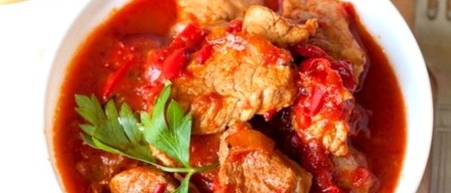 Свинина тушеная с болгарским перцем