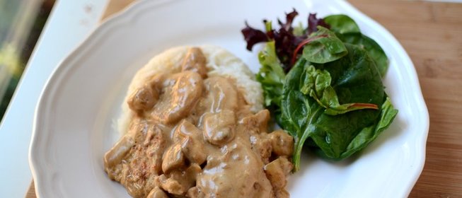 Свинина в грибном соусе