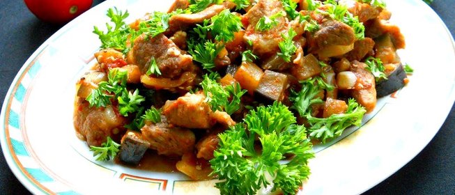 Свинина с баклажанами в остром соусе