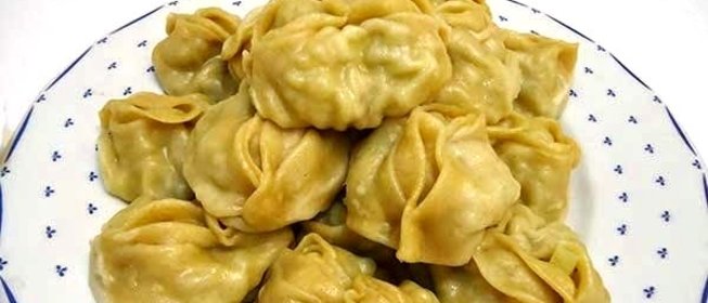 Манты с курицей и картошкой