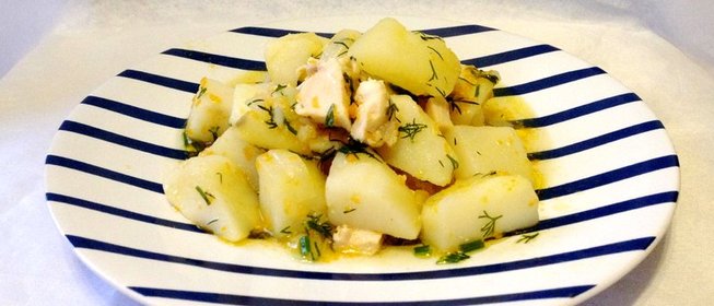 Тушеная картошка с куриной грудкой