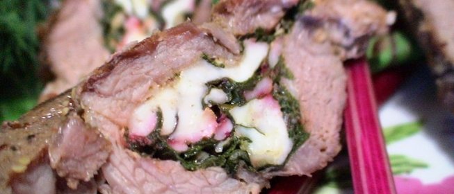 Свинина со свекольной ботвой