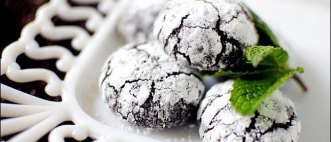 Печенье с мятой и темным шоколадом