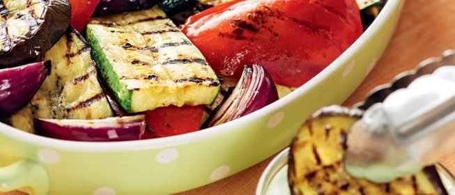 Овощи-гриль с базиликовой заправкой