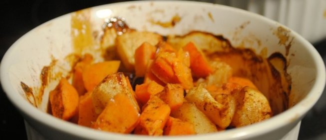 Сладкий картофель с яблоками