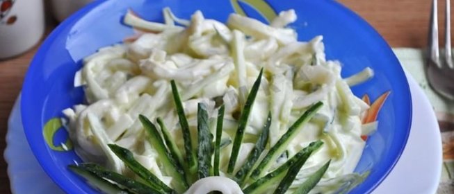 Салат с кальмаром огурцами яйцами