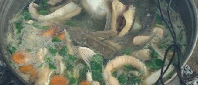 Уха из стерляди и семги