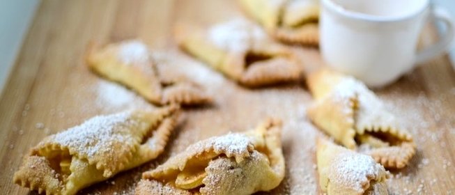 Печенье с яблоками и корицей