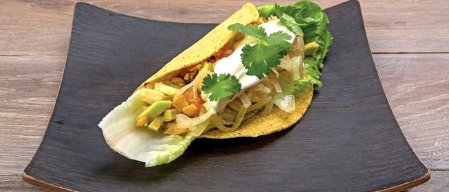 Такос с нутом и авокадо
