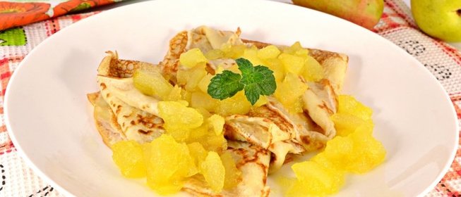 Блинчики с шафрановой грушей