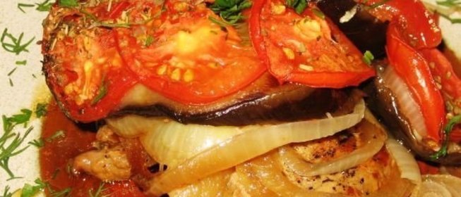 Свинина, запеченная с баклажанами в духовке
