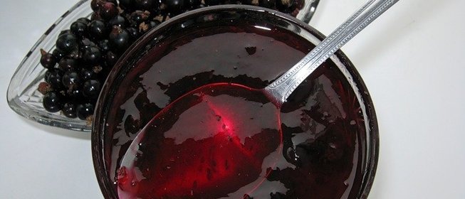 Сырое варенье из смородины