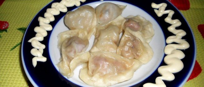Пельмени с мясом и капустой на пару