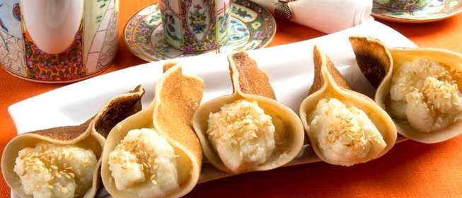 Катаеф — арабские блинчики с заварным кремом