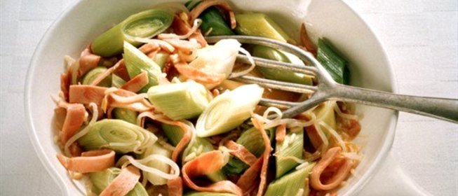 Лук-порей под корочкой