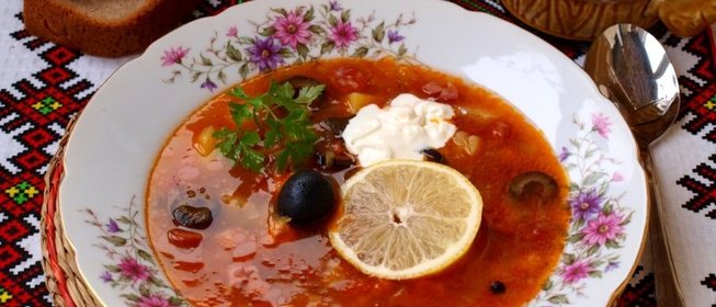 Мясная солянка с картофелем