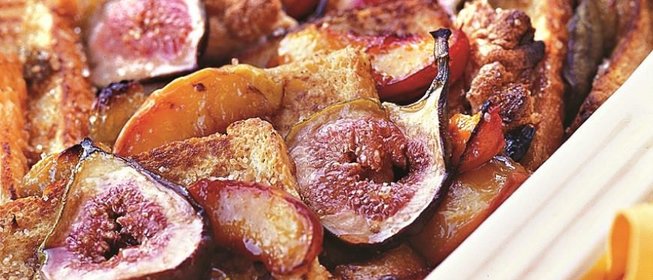 Запеканка из хлеба и фруктов