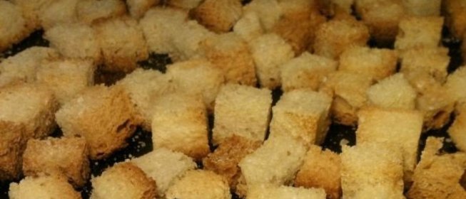 Домашние сухарики в духовке