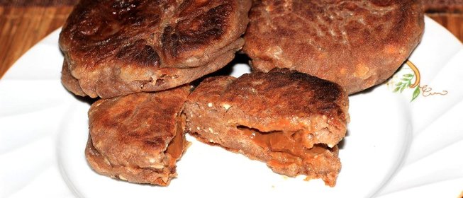 Шоколадные сырники со сгущенкой