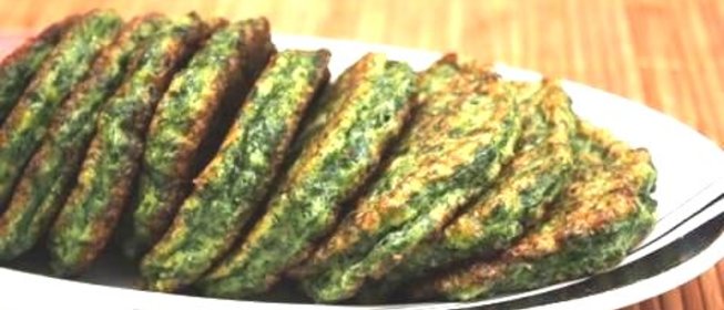 Оладьи с яйцом и зеленью