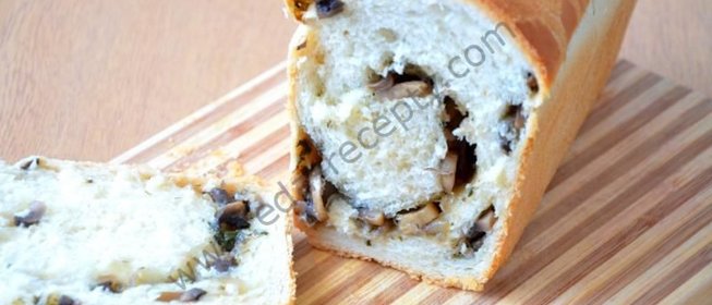 Постный хлеб с грибной начинкой