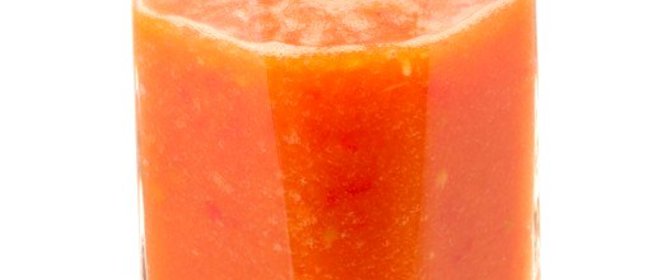Апельсиного-ягодный напиток с имбирем