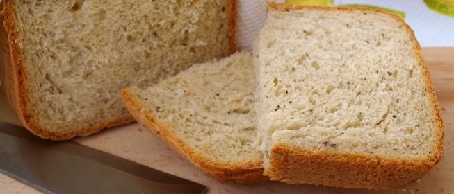 Хлеб на рассоле, сыворотке и свежих дрожжах в хлебопечке