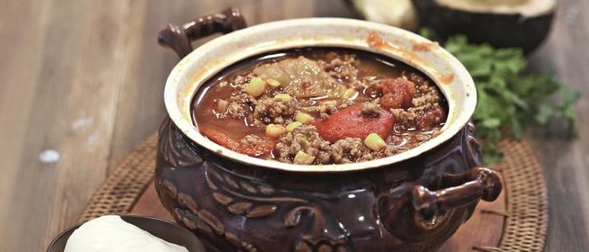 Рагу из индейки с чили и кукурузой