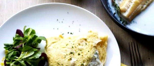 Омлет с копченой пикшей