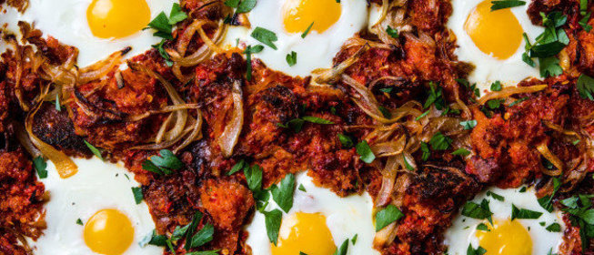 Запеканка с яйцами и беконом