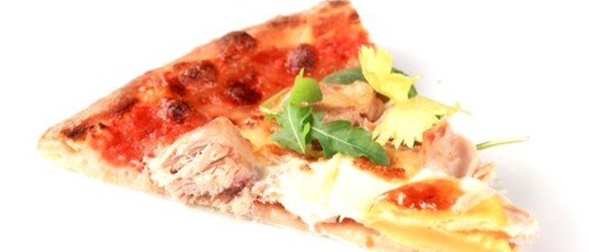 Пицца с индейкой и шалфеем