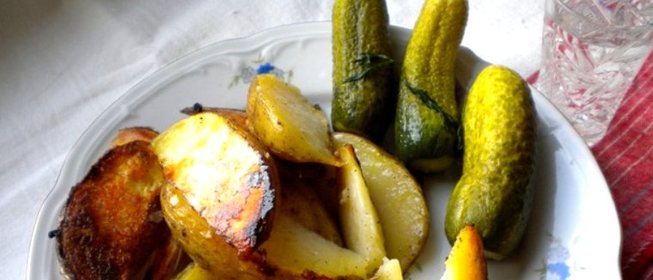 Картошка кусочками в рукаве