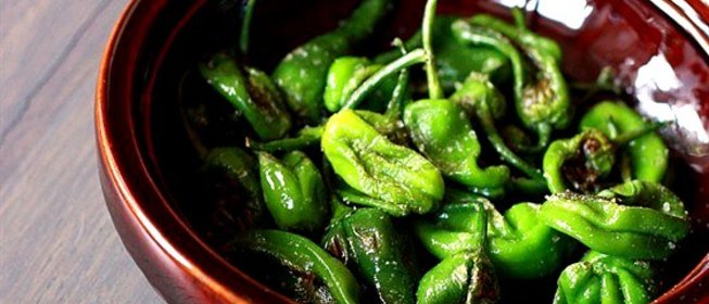 Пимьентос дель падрон (Pimientos de Padrón)