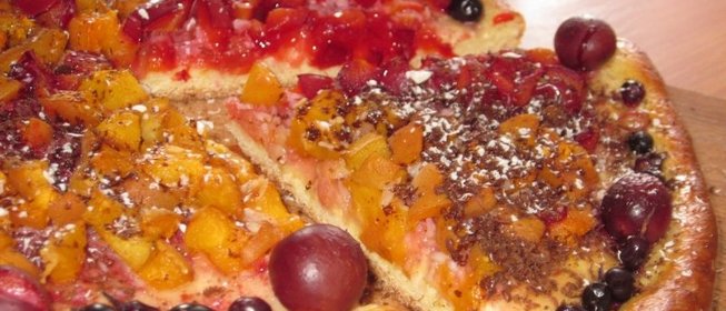 Сладкая пицца