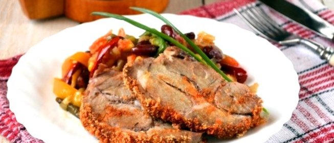 Свинина, запечённая в горчично-пивной заливке