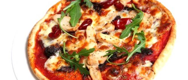 Пицца с маринованной уткой