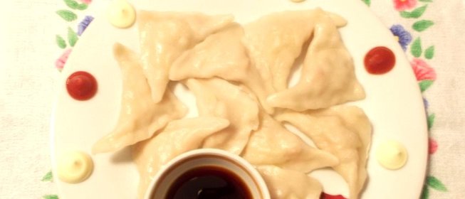 Вареники картофельные с сёмгой и луком