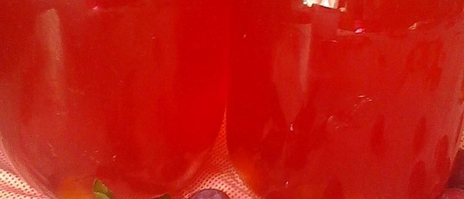 Сливовый компот с пряностями