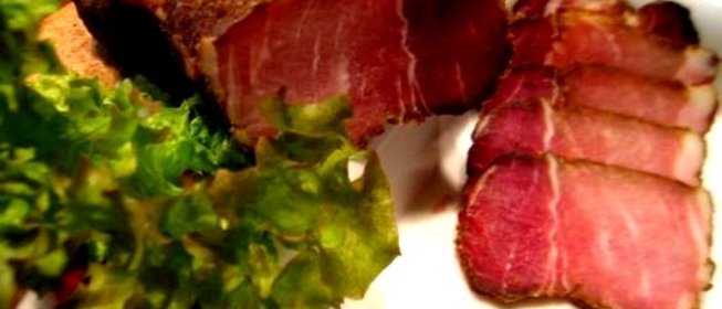 Сыровяленая свинина