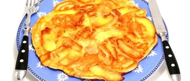 Апфельтатш (яблочный омлет по‑гризонски)