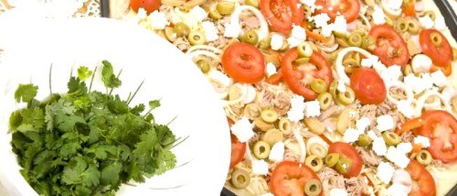 Пицца с брынзой и оливками